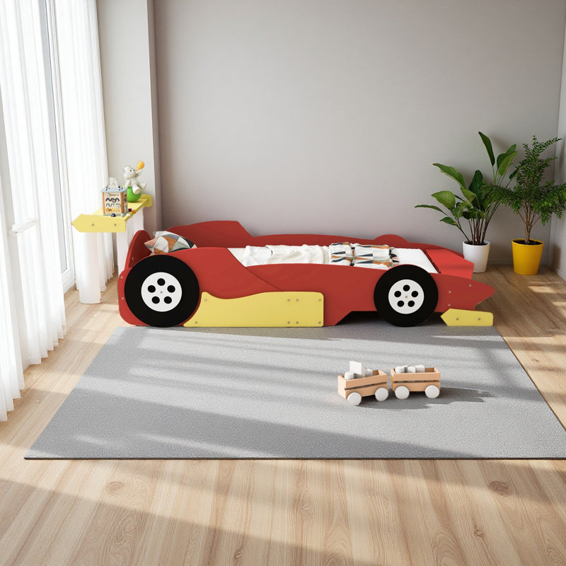 Lit plateforme simple en forme de voiture de course avec roues,, Rouge