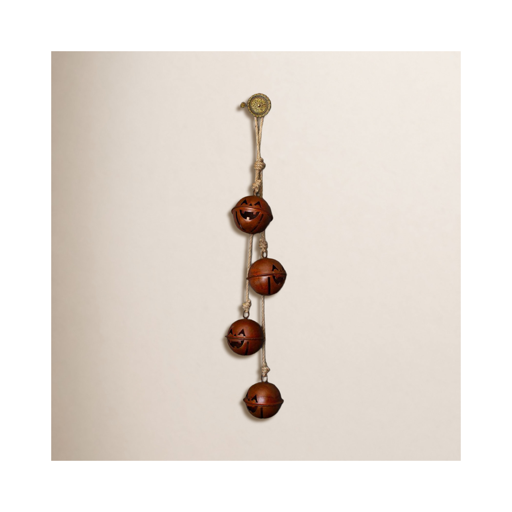 HALLOWEEN JACK-O-LANTERN JINGLE BELL CLUSTER