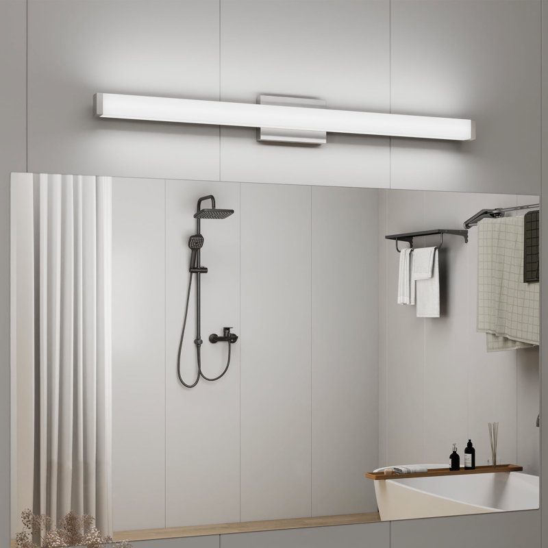 Applique murale pour salle de bain moderne à DEL, H 2,8 po x l 40,6 po x P 4,3 po, Chrome chrome, 24 W