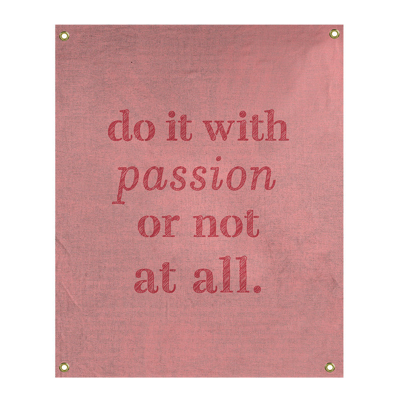 Tapisserie en polyester pour citation de passion, H 36 po x l 26 po, Rouge