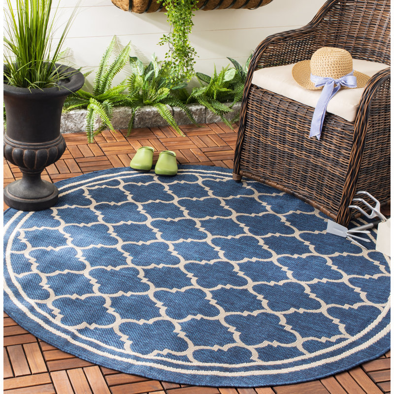 Herefordshire Performance Geometric Indoor/Outdoor Area Rug, Round 7'10"