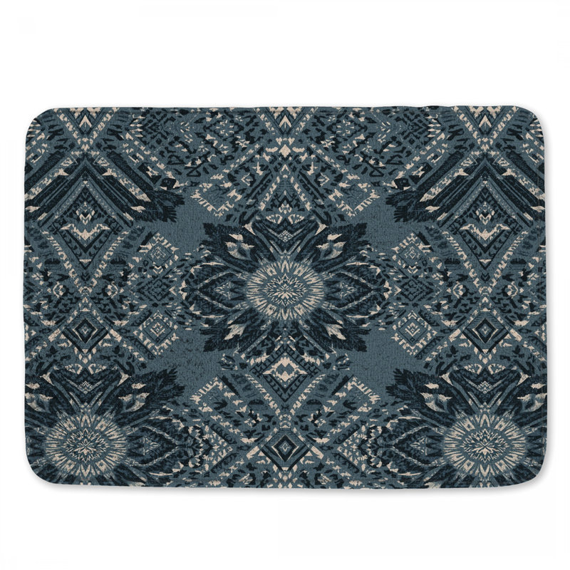 Tapis de bain bleu à motif tribal, L 24 po x L 17 po