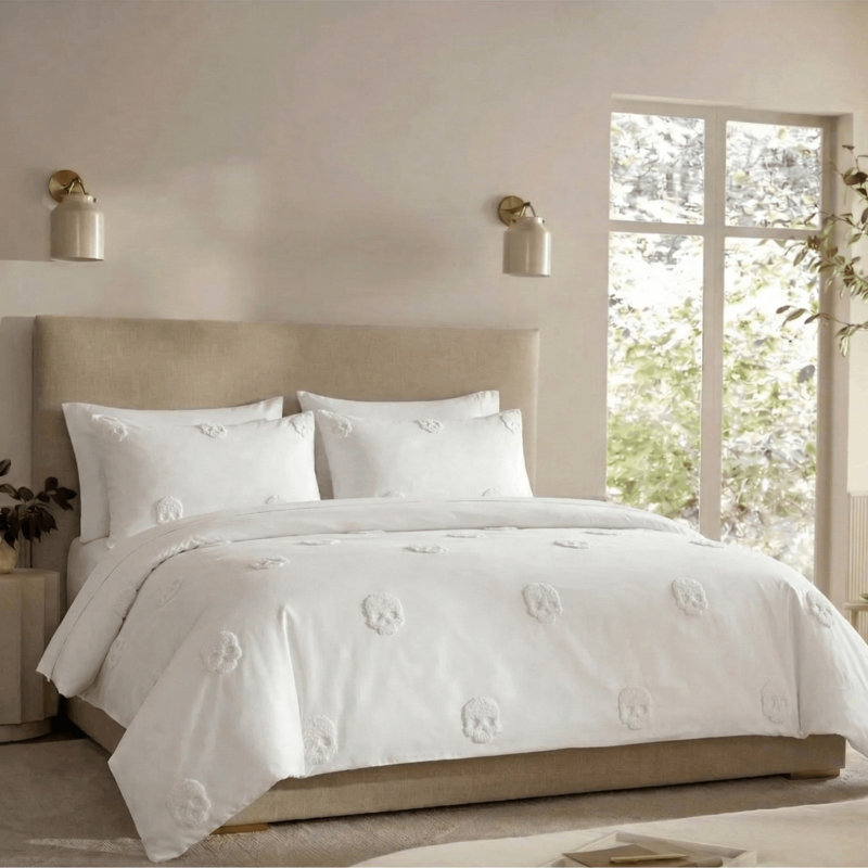 3Pcs White Tufted Skull ULTRA SOFT Reversible Bedding Set Duvet Cover Set Quilt Cover With Pillowcases