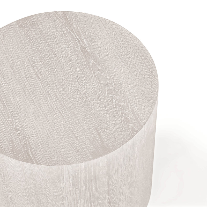 Layne 20" Round End Table, White Wash