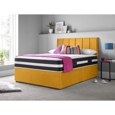 Madelief Upholstered Bed with Mattress