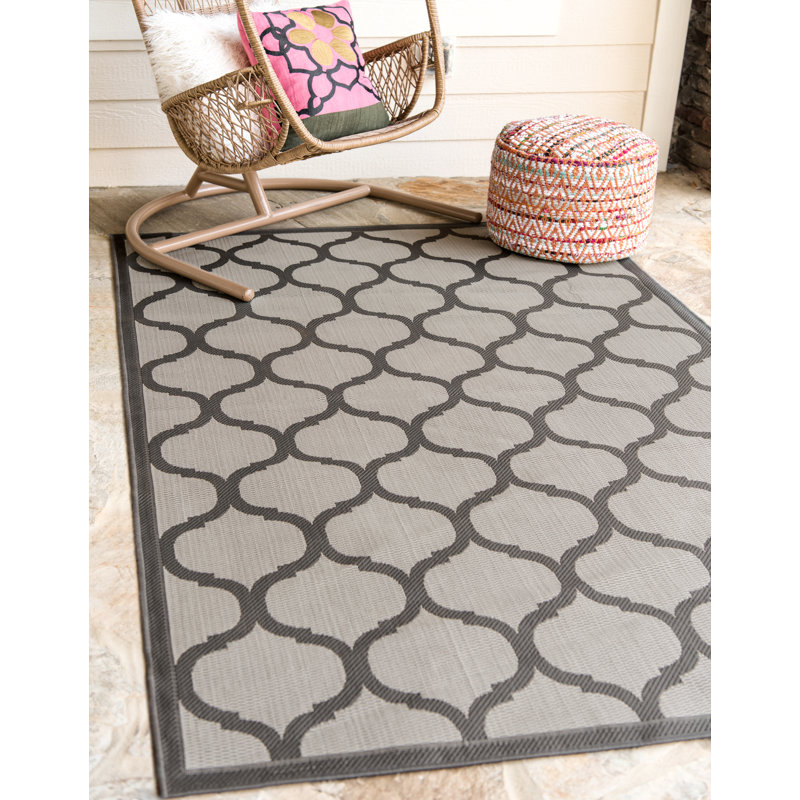 Tapis d'intérieur / extérieur géométrique gris Unionville, Rectangle 5 pi 3 po x 8 pi