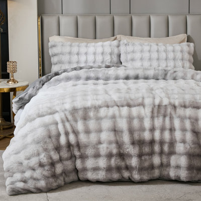Plush Rabbit Faux Fur Comforter Set Queen Size Tie Dyed Grey Fluffy Comforter Bed Set Luxury 3 Pieces Warm Shaggy Winter Comforter Queen Size Soft Bubble Bedding Comforter Set for All Seasons