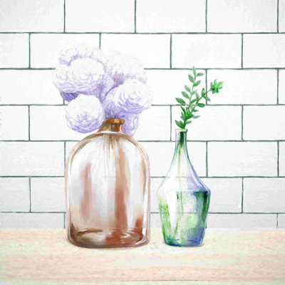 Deux vases en verre