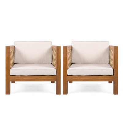 Ensemble de 2 fauteuils club d'extérieur, structure en bois d'acacia avec accoudoirs en osier et coussins beiges, capacité de 400 lb