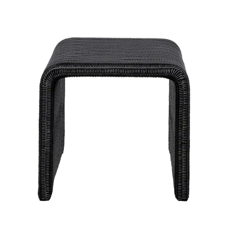 Table de bout carrée en rotin tissé