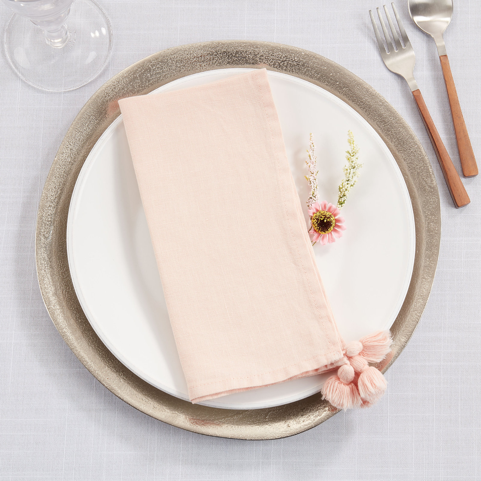 Tasseled Corners 4 Piece Linen Napkin Set, Rose