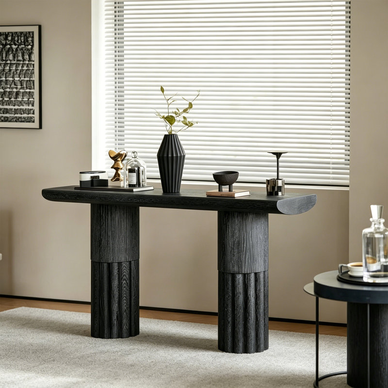 Table d'entrée en bois massif de style médiéval Browder, H 29,53 po x l 39,37 po x P 13,77 po