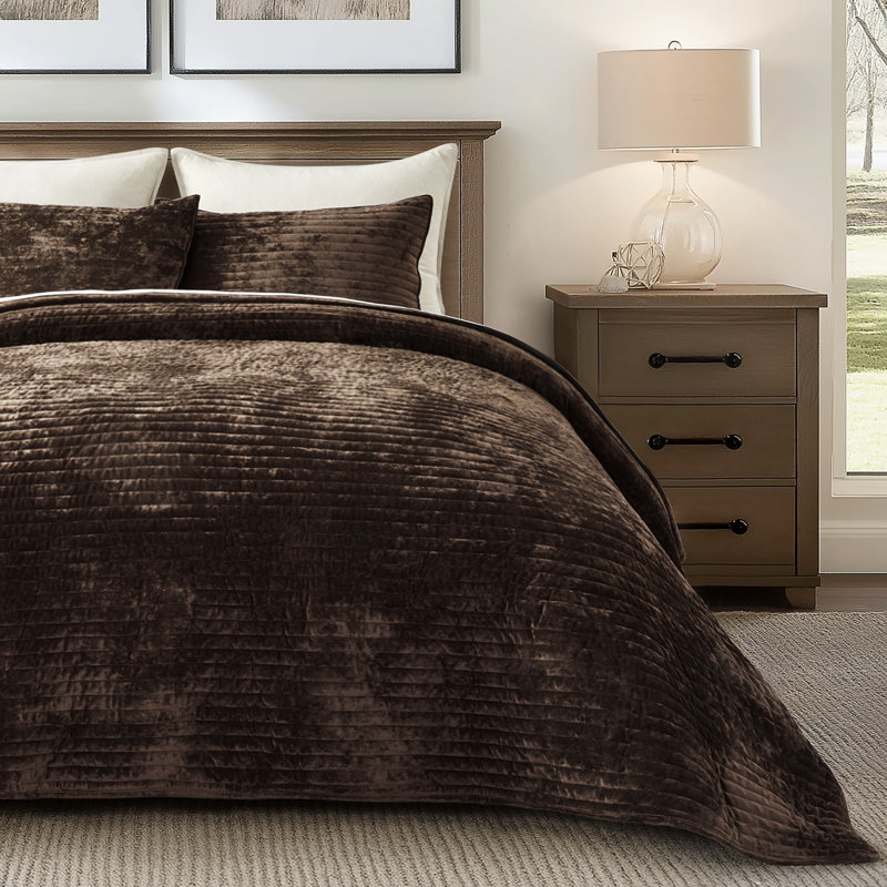 Luxe Velvet Channel Quilt Set, King, Walnut Brown