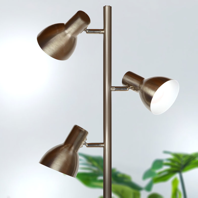 Lampe sur pied à DEL 3 lumières à intensité variable 3 voies avec 3 abat-jours coniques en métal Ethan, Nickel