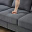 Causeuse 59,5 po en tissu de polyester moderne et classique.