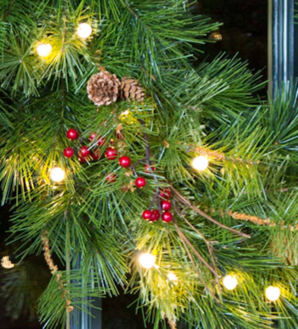 Faux Pine Lighted Wreath, 30"