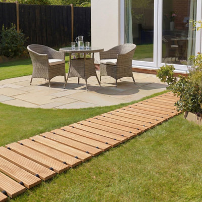 8 FT Roll Out Wooden Garden Edging & Walkway, Outdoor Straight Pathway with Non-Slip Surface, Decorative Boardwalk for Garden, Backyard, Wedding & Party