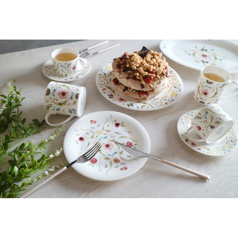 Scandinavian Floral Bone China Dinner Plate