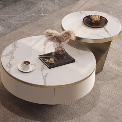 Table basse beige avec piédestal doré
