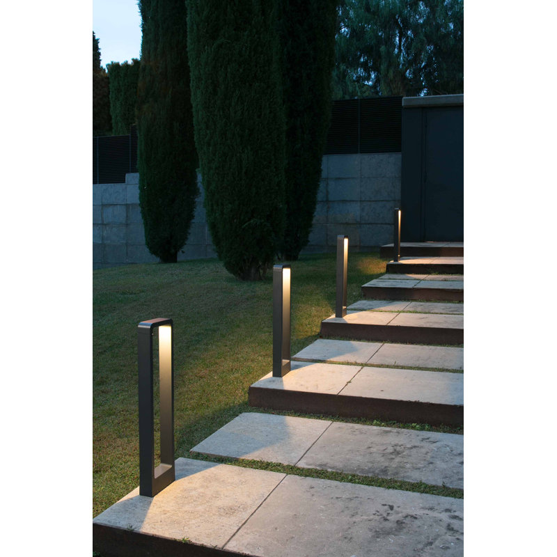 Mulligan Bollards