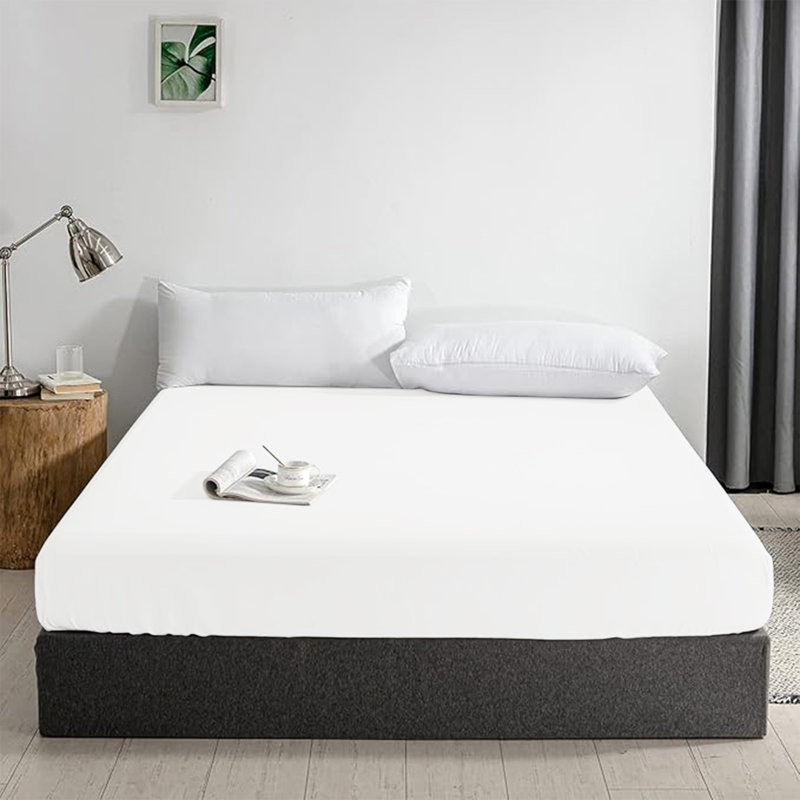 Merituuli 200 TC Microfiber 25cm Deep Fitted Sheets, Super King (6'), White