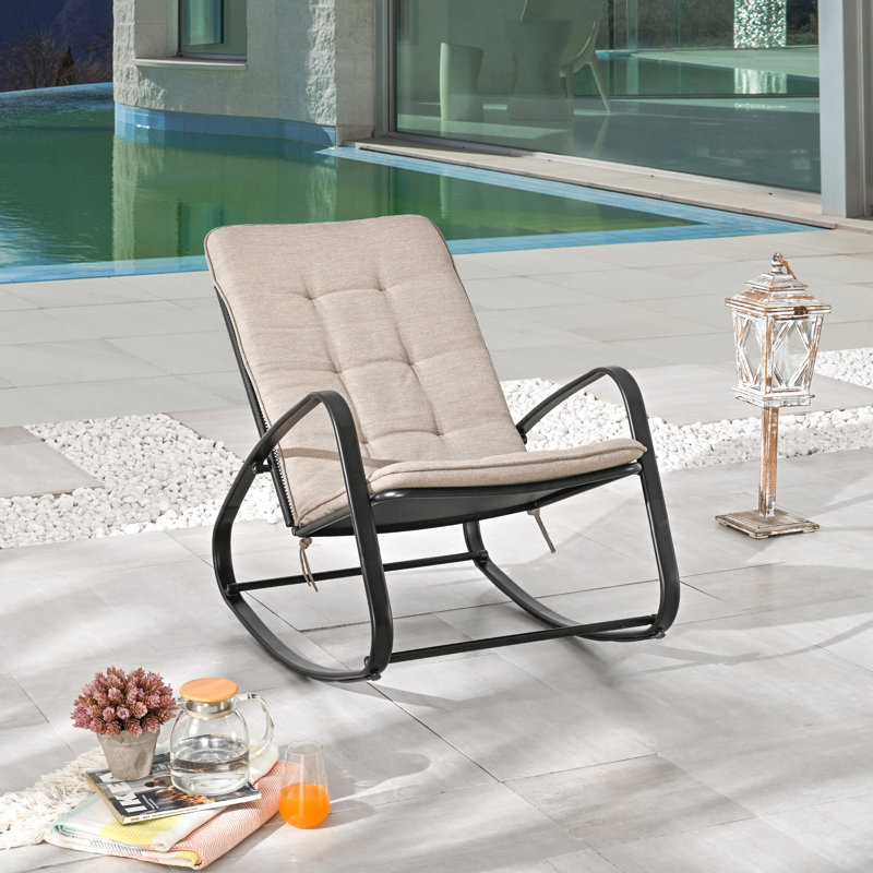 Leanny Steel Outdoor Chair