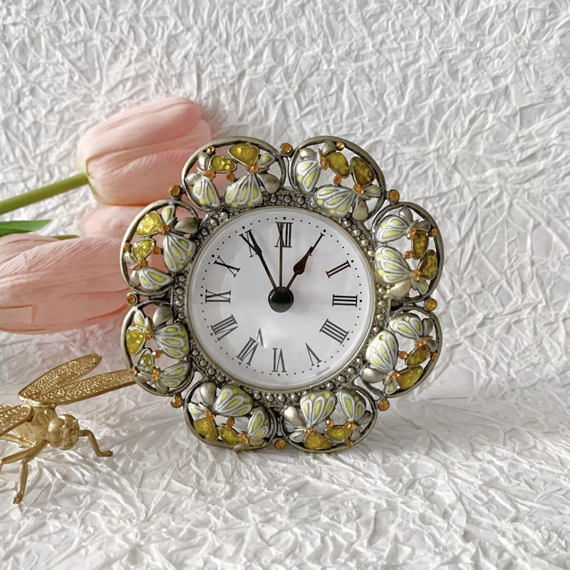 Silent Mini Retro Simulated Clock
