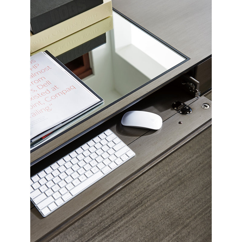 Bureau Ariana Foreau