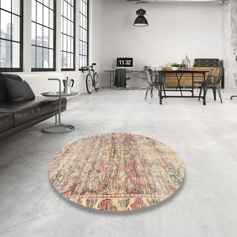 Oriental Indoor Rug, Round 3'