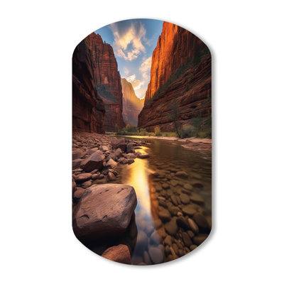 Gwynavere - Utah, art cylindrique asymétrique en métal