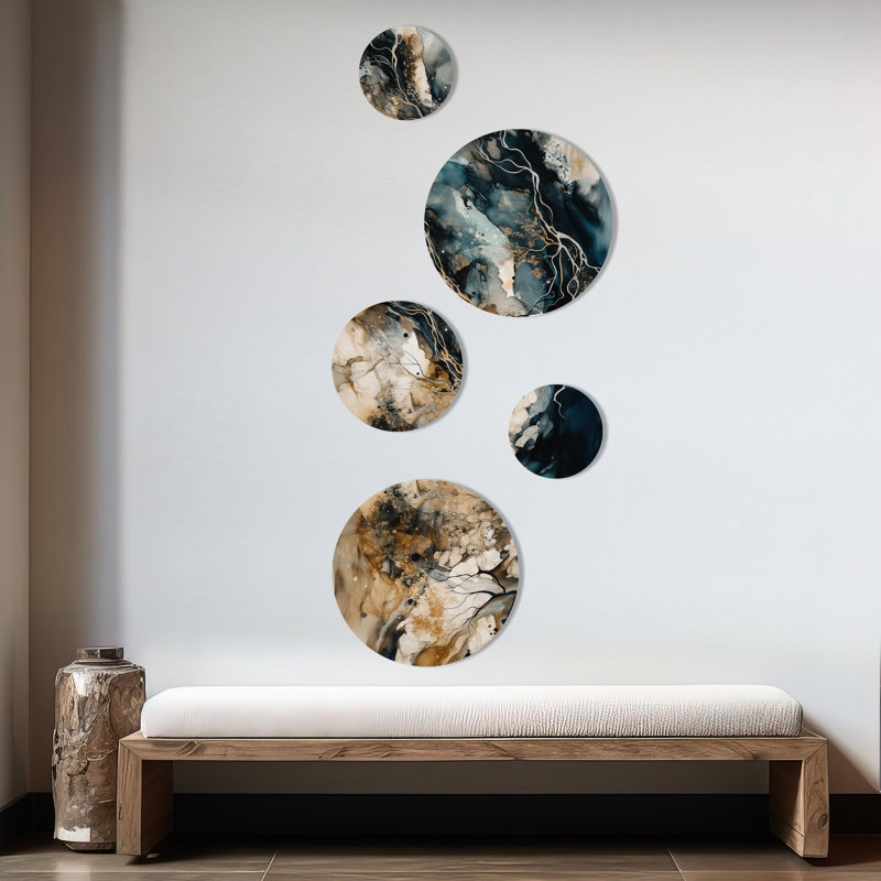 Abstract Wall Decor on Metal