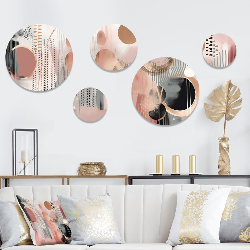 Décoration murale transitionnelle en métal rose et lignes dorées décoratives