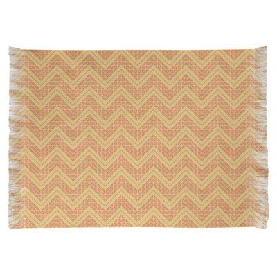 Tapis orange à motifs chevrons dessinés à la main