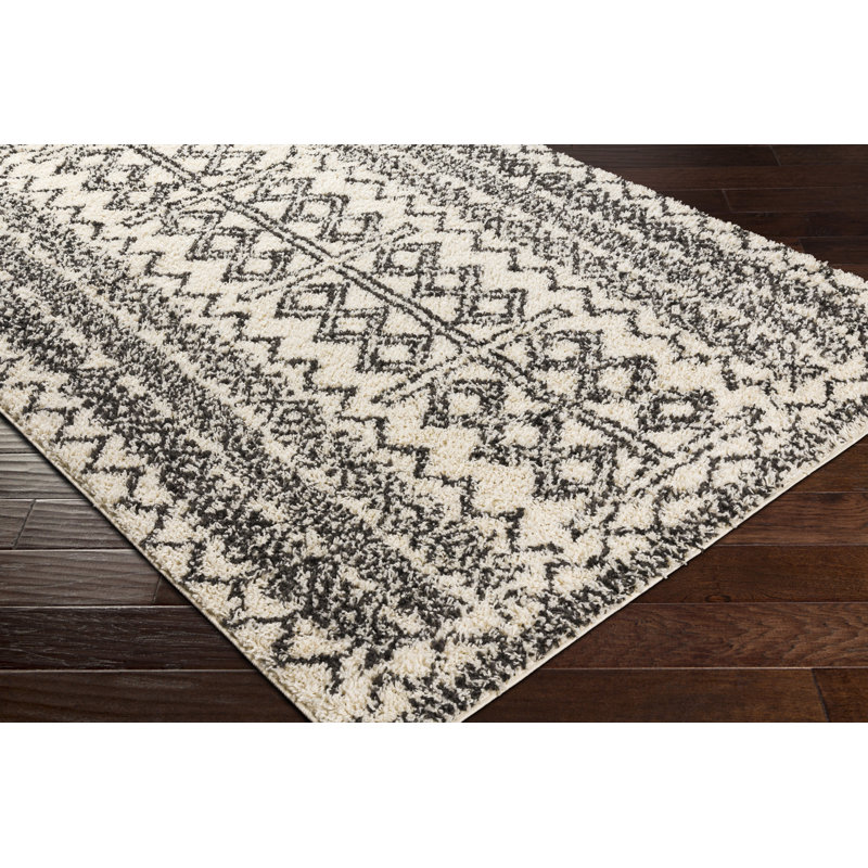 Carleen Geometric Indoor Rug, Rectangle 6'7" x 9'
