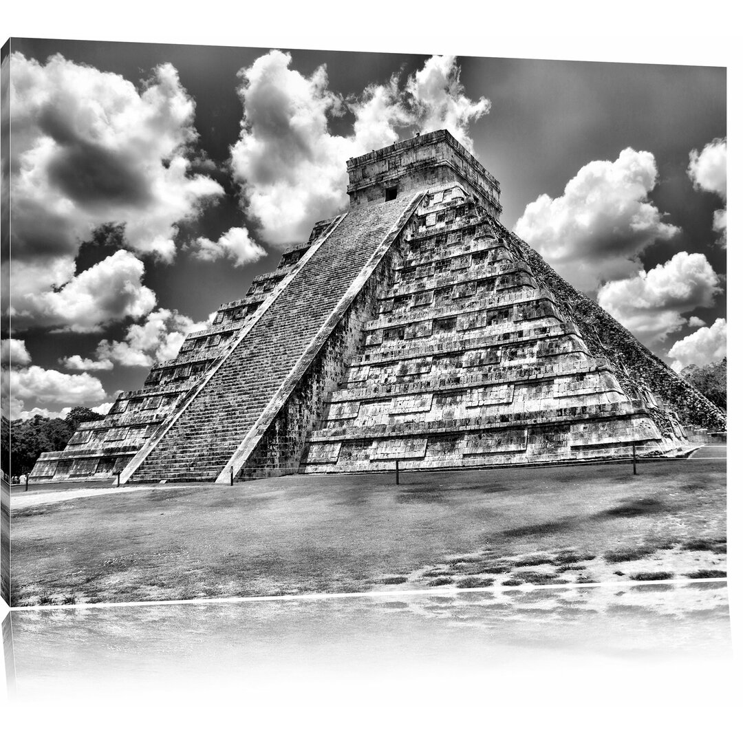 Leinwandbild Maya-Pyramide in Mexiko in Monochrom