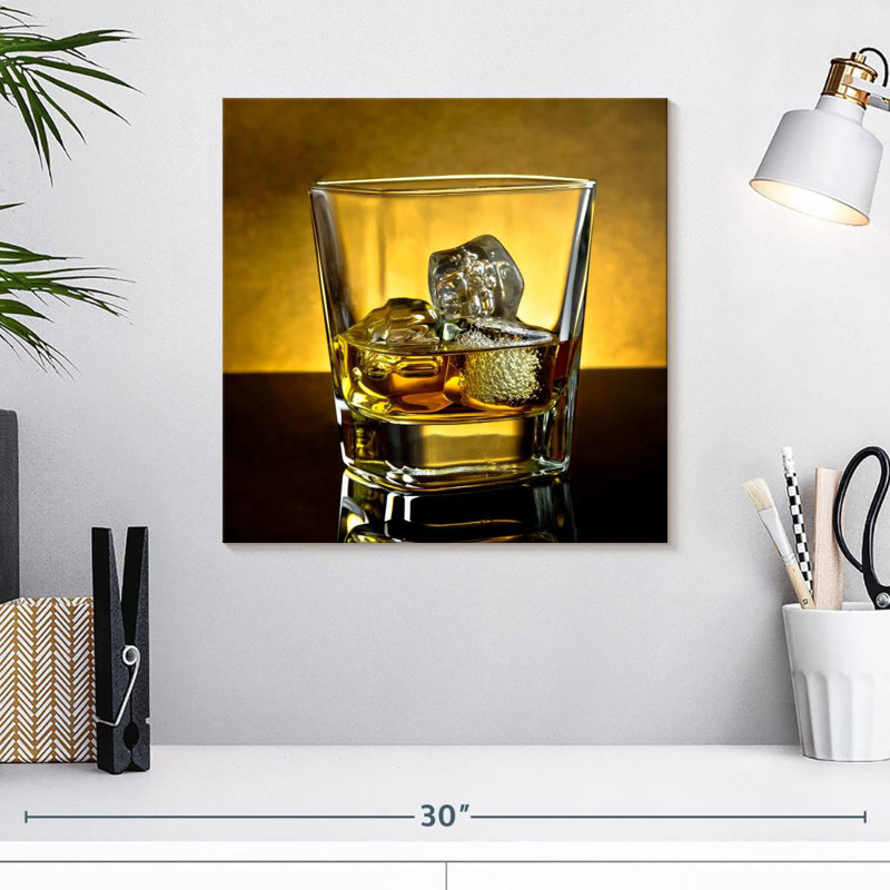 Yarlin whisky avec glace, H 16 po x l 16 po