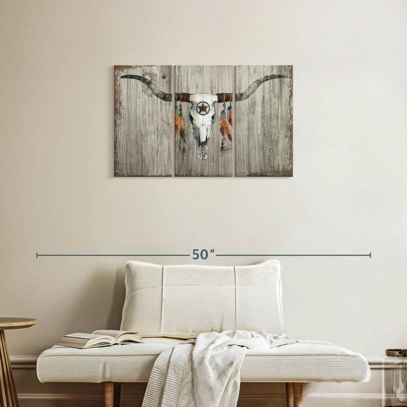 Khorn Longhorn sur bois gris foncé, H 20 po x l 33 po