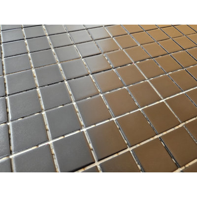 Carreau de mosaïque carré en céramique noir mat
