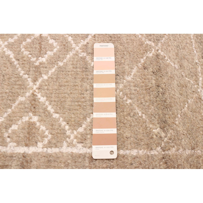 Tapis brun clair Tangier 5 pi 6 po x 7 pi 10 po