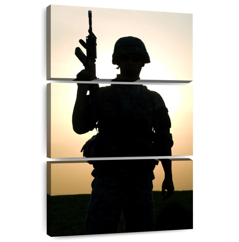 Silhouette d'un soldat américain, H 57 po x l 36 po