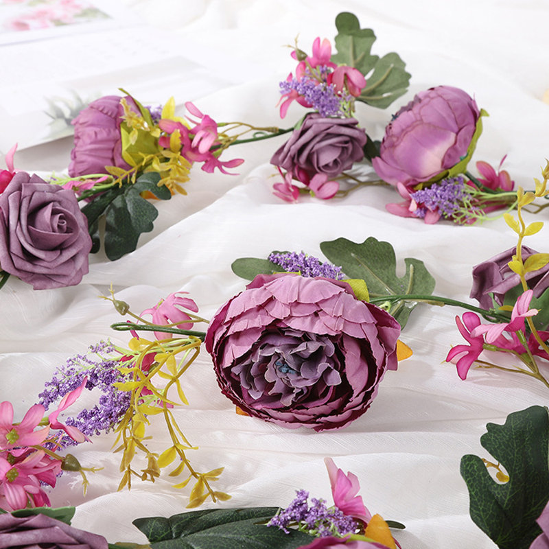 70.8'' in. Faux Garland