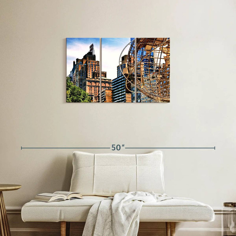Sireci NYC Unisphere, 20" H x 33" W