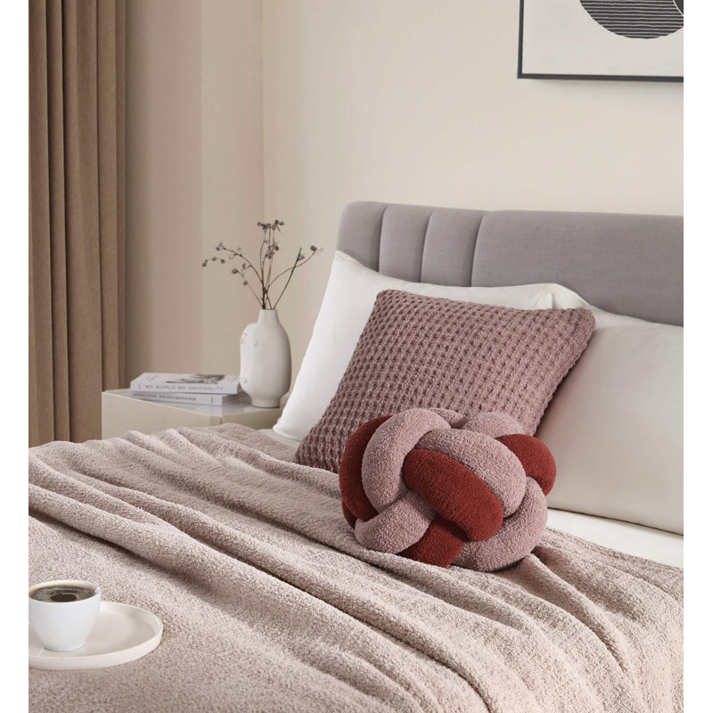 Knot Circular Pillow Cover & Insert, Rose/Pomegranate