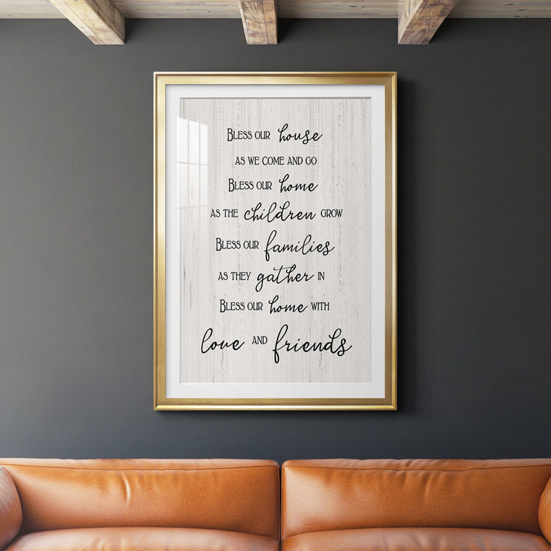 «Love and Friends», reproduction encadrée de qualité supérieure - prête à être accrochée, H 30,5 po x l 22,5 po, Or