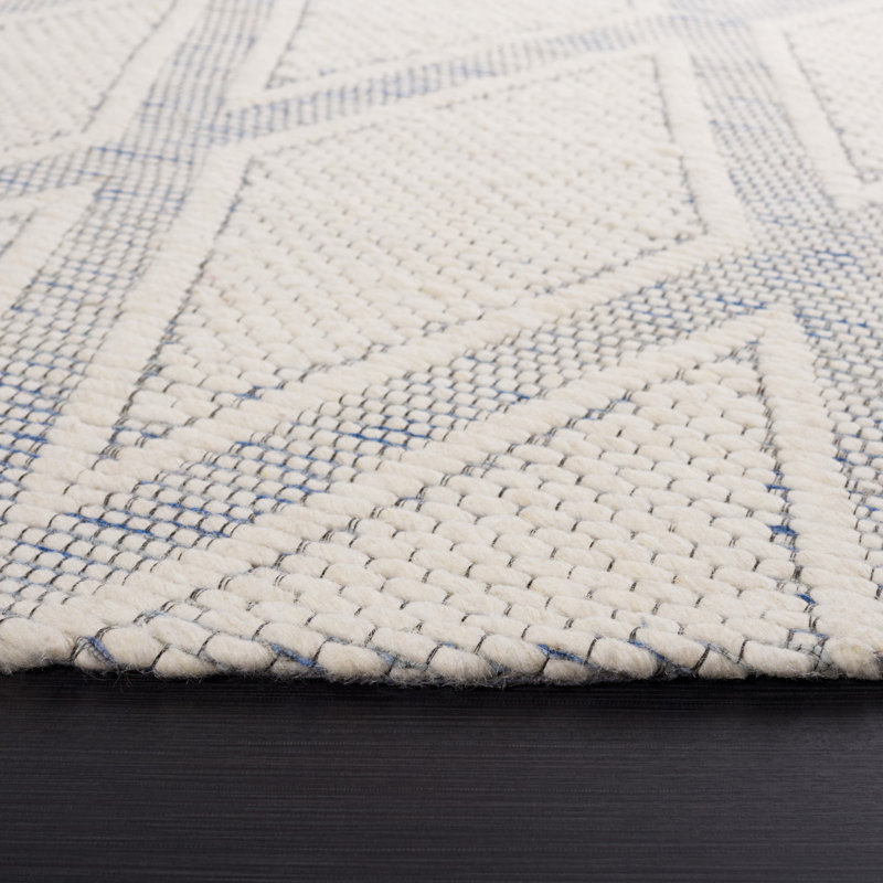 Branislavka Hand Woven Performance Geometric Rug, Round 6'