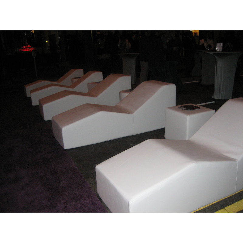 ClubNow Outdoor Chaise Lounge, Chill White