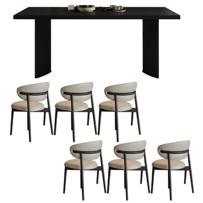 Table de salle à manger noire
