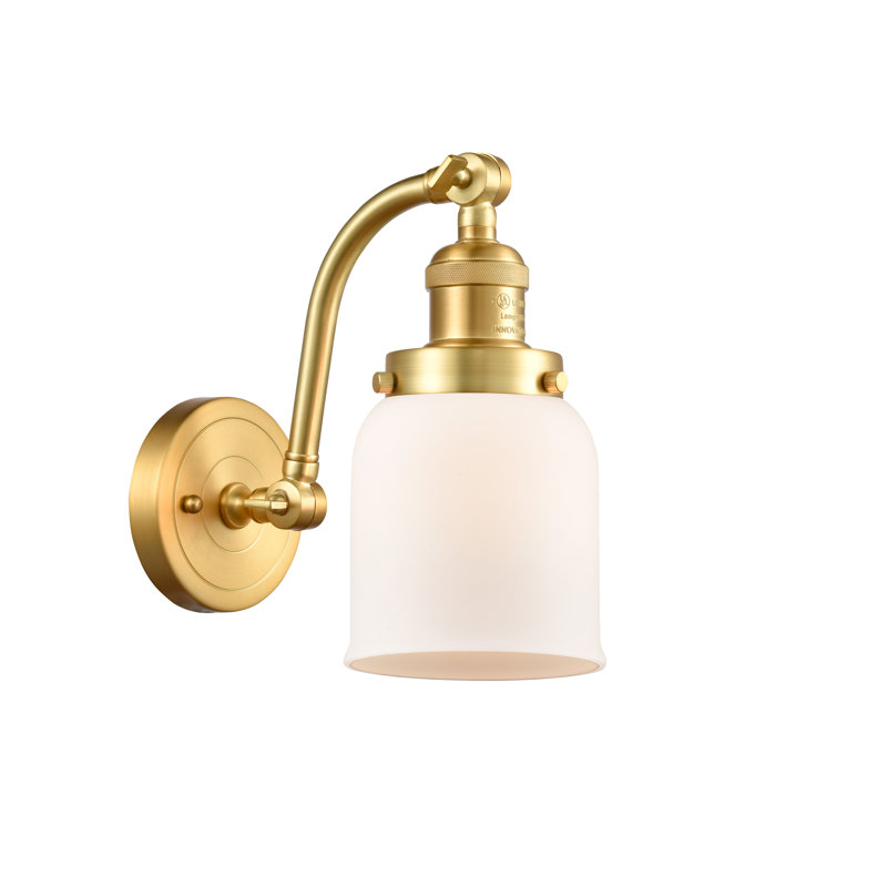 Applique murale 1 lumière 5 po Bell, Boîtier blanc mat, Ampoule à DEL rétro de 6 watts, Or satiné