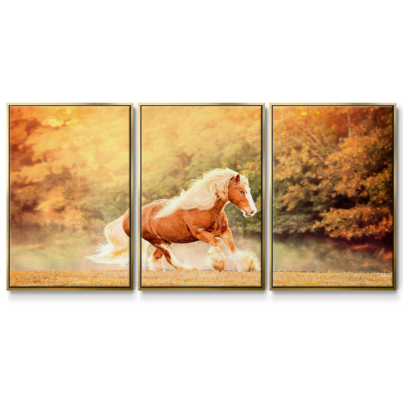3 pièces Horse Motion II, H 24 po x l 48 po x P 2 po, Or