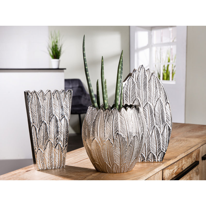 Aleyiah Handmade Aluminum Table Vase